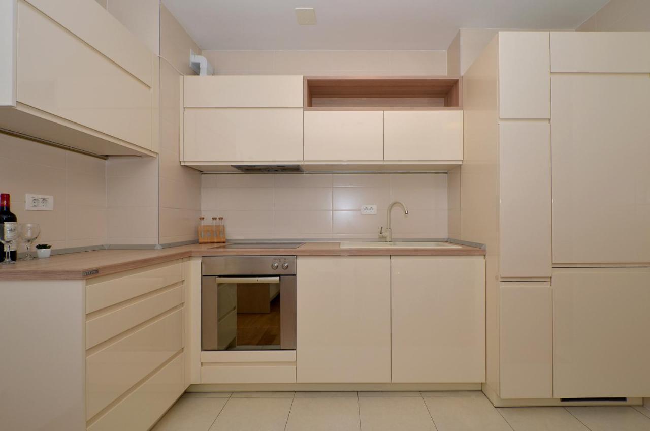 Apartment Luka Split Eksteriør billede
